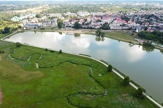 Przeżyjmy wakacje - Zdjęcie główne